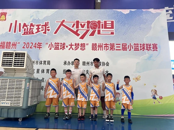 刻苦训练篮球时如何避免受伤的建议_0